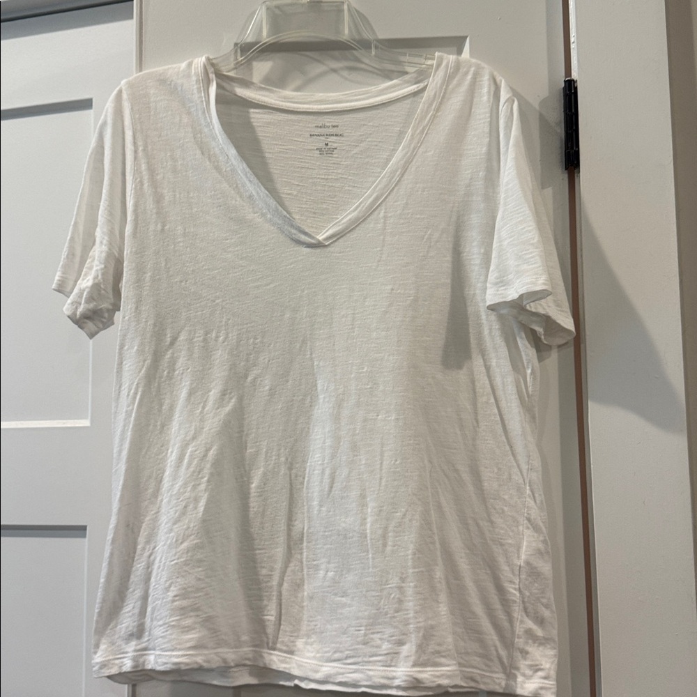 Banana Republic White Short Sleeve Tee